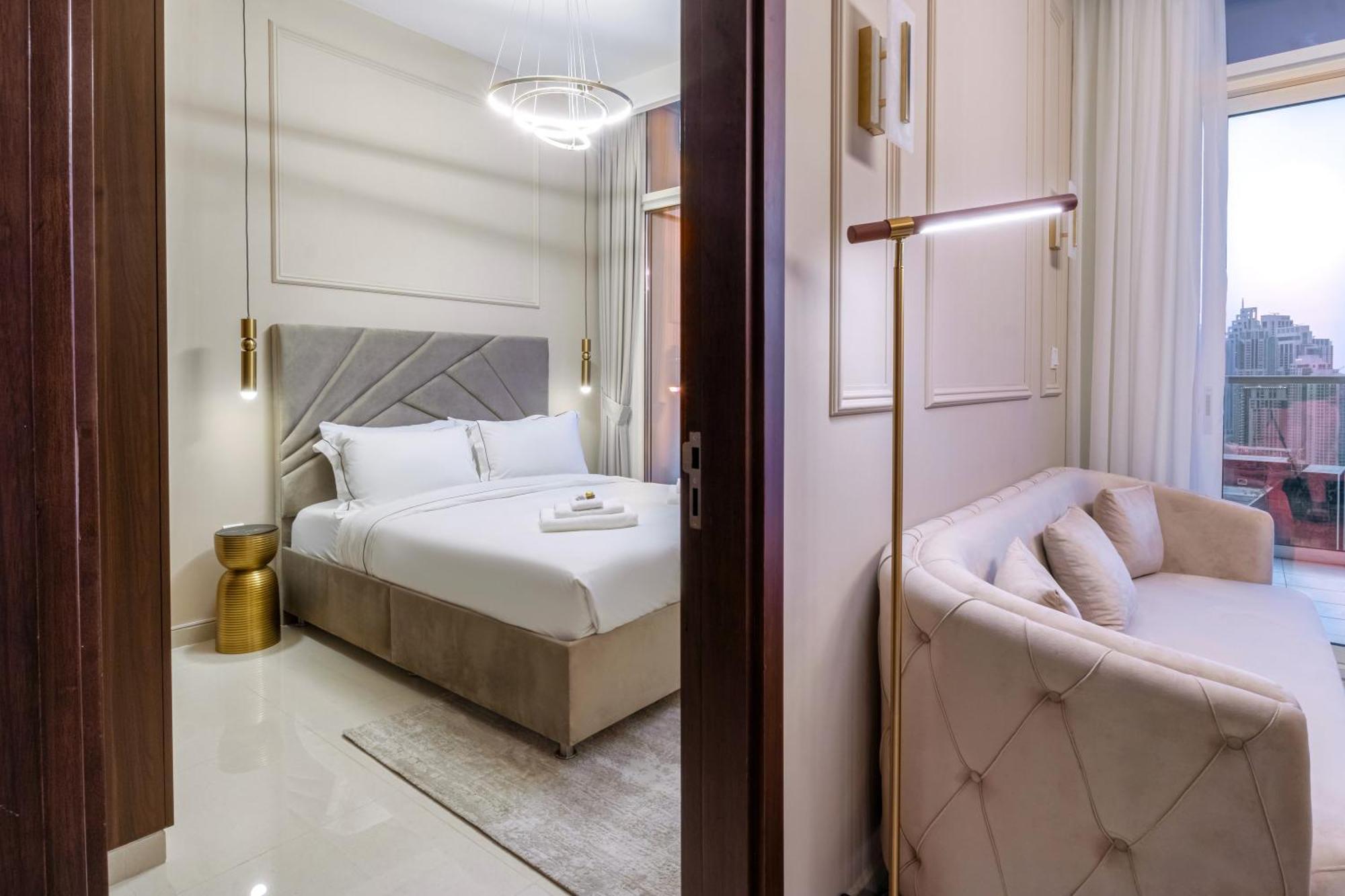 Luxury Floor, With Full Burj Khalifa View Dubai